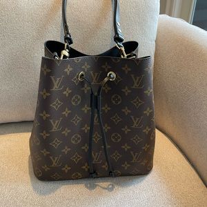 Louis Vuitton NeoNoe Handbag Monogram Canvas MM Brown